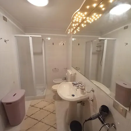- Orchidea דירה